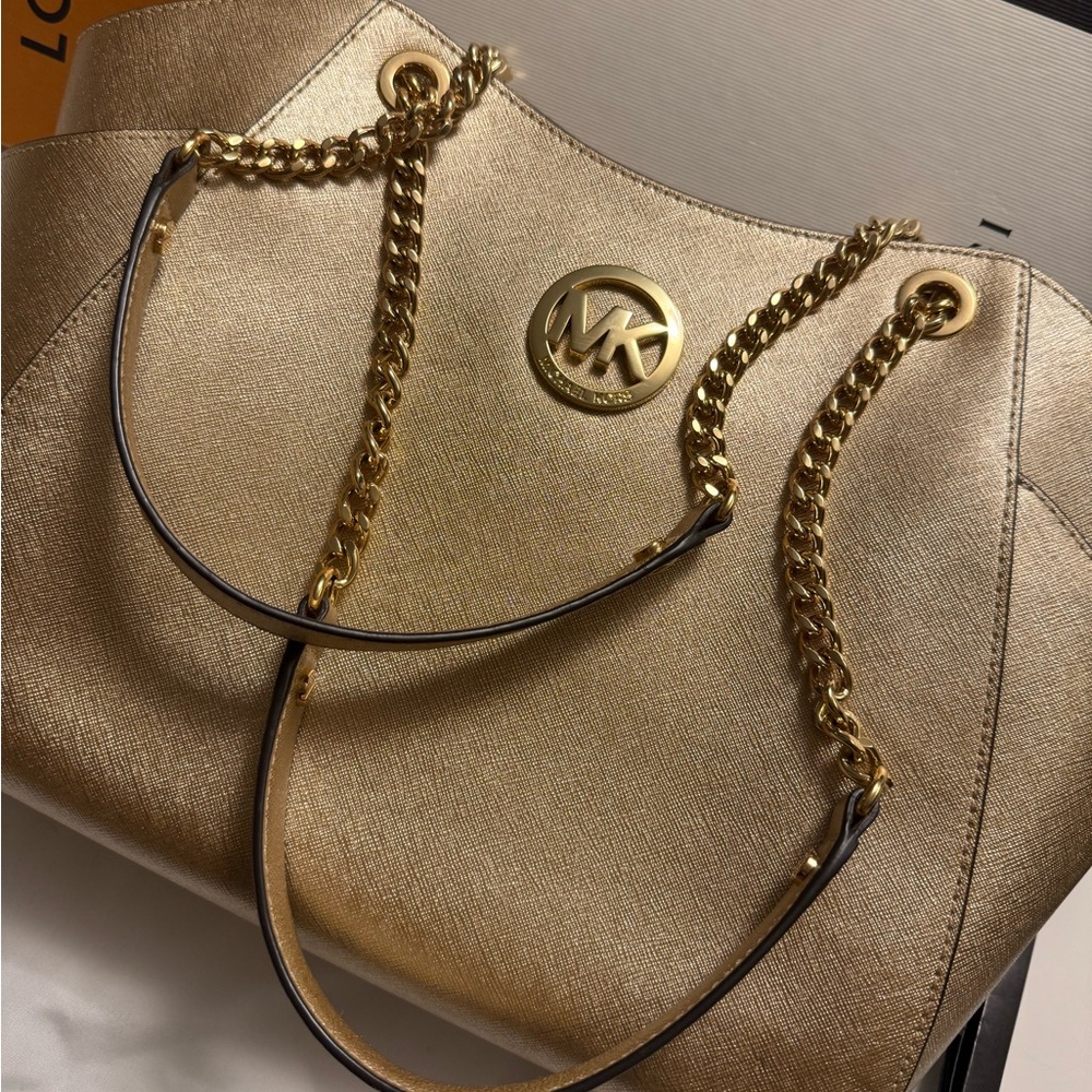 MICHAEL KORS SHOULDER BAG EXCELLENT CONDITION